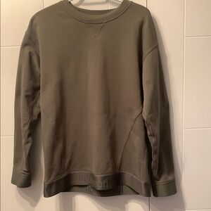 lululemon women’s olive green Sweater